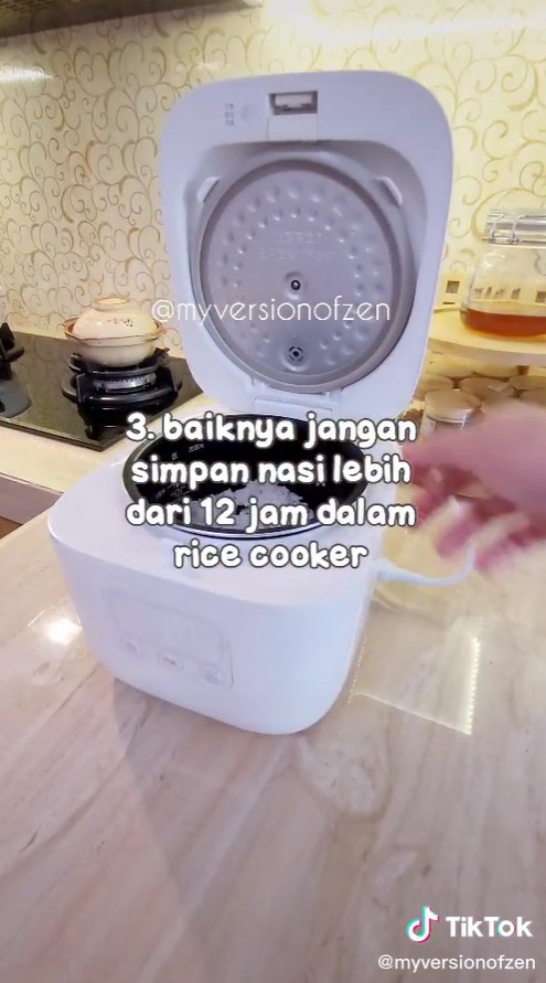 9 Cara sederhana merawat rice cooker agar terhindar dari bau dan jamur
