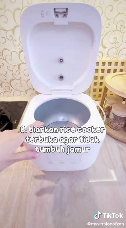 9 Cara sederhana merawat rice cooker agar terhindar dari bau dan jamur