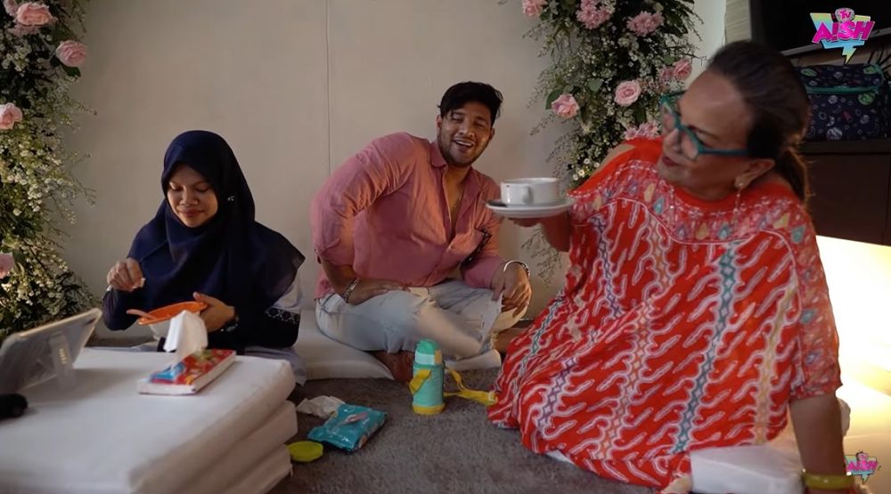 10 Hidangan pengajian dan gender reveal Yasmine Ow istri Aditya Zoni