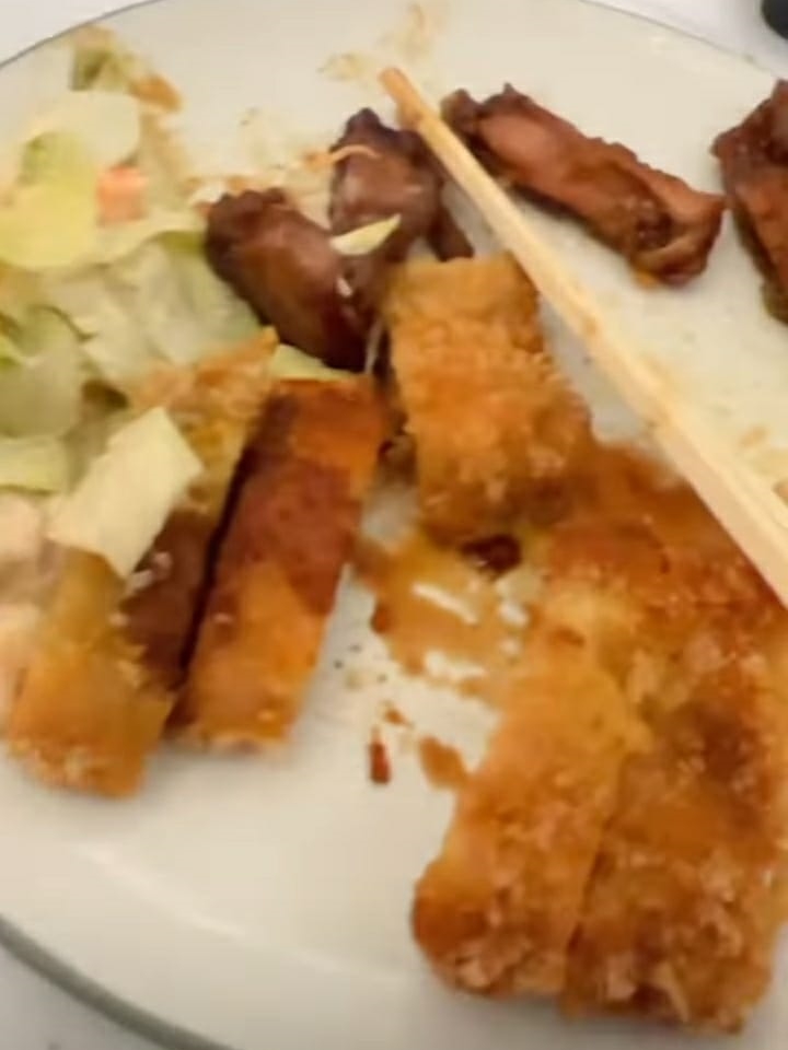 10 Hidangan tedak siten anak Aurel-Atta, didominasi masakan Nusantara