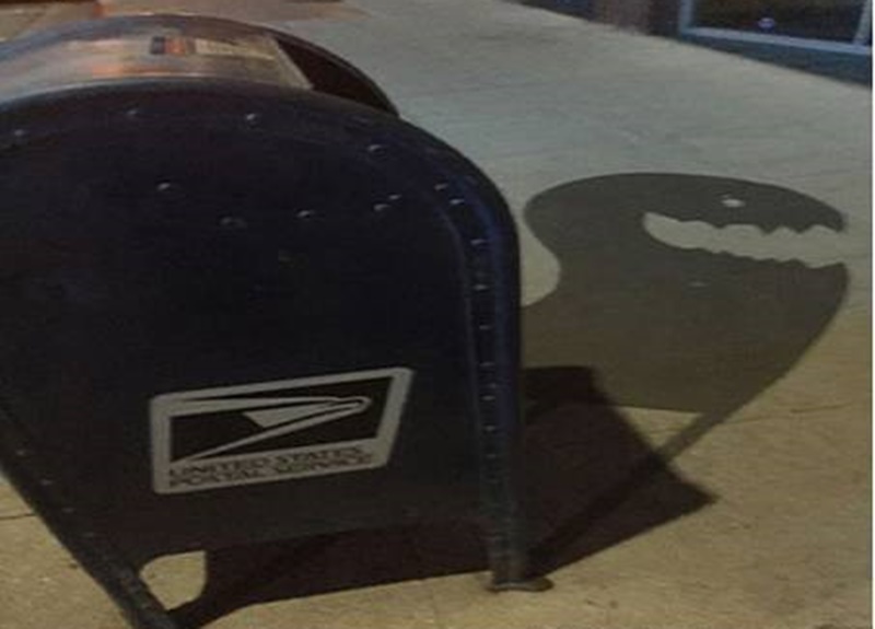 bayangan bikin foto jadi nyeleneh © berbagai sumber bayangan bikin foto jadi nyeleneh © berbagai sumber