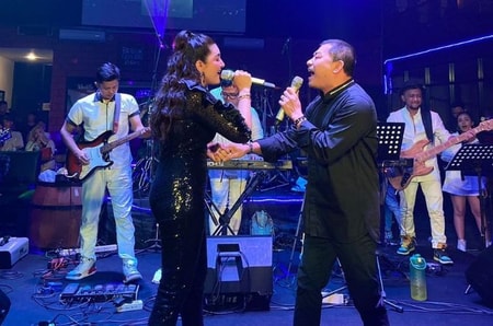 penyanyi manggung bareng suami © berbagai sumber penyanyi manggung bareng suami © berbagai sumber