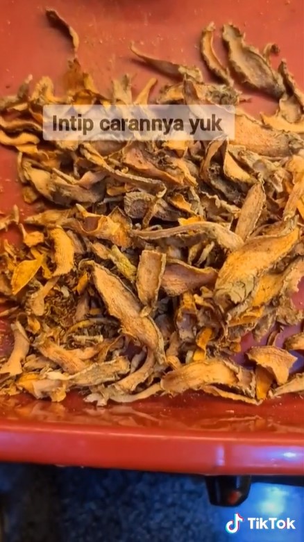 Cara simpel membuat kunyit bubuk homemade, cocok buat stok di dapur