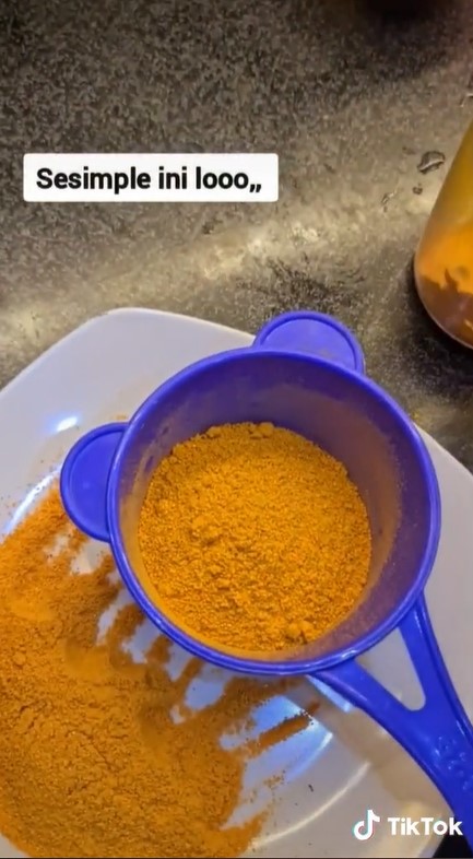 Cara simpel membuat kunyit bubuk homemade, cocok buat stok di dapur