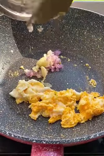 5 Cara bikin nasi goreng ala Solaria, simpel dan gampang ditiru
