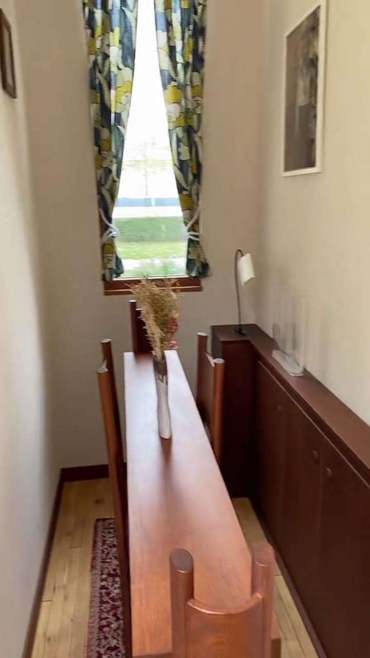 potret dalam rumah ramping nyeleneh © TikTok potret dalam rumah ramping nyeleneh © TikTok