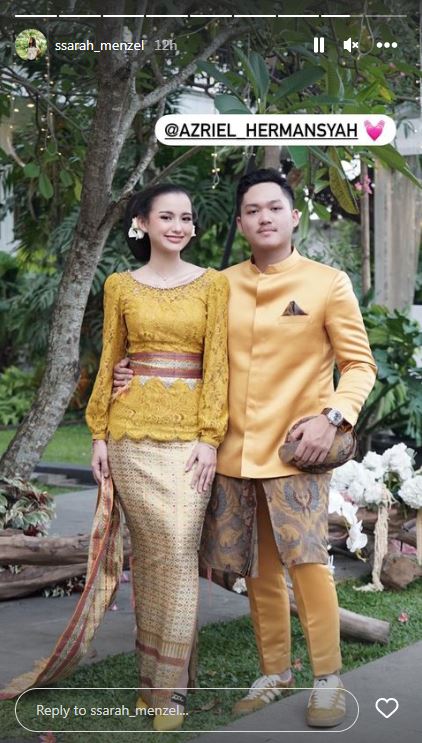 Sarah Menzel di acara tedak siten © 2022 Instagram 