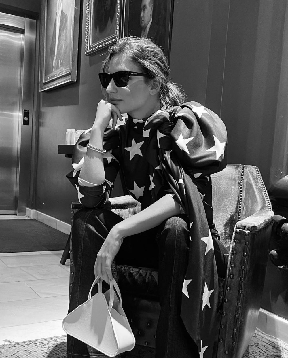 7 Potret pasangan pemain Timnas Spanyol, istri Sergio Busquets stylish