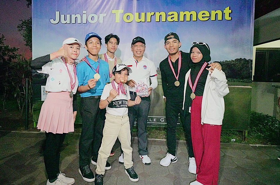 Gen Halilintar mangkir tedak siten Ameena © berbagai sumber Gen Halilintar mangkir tedak siten Ameena © berbagai sumber