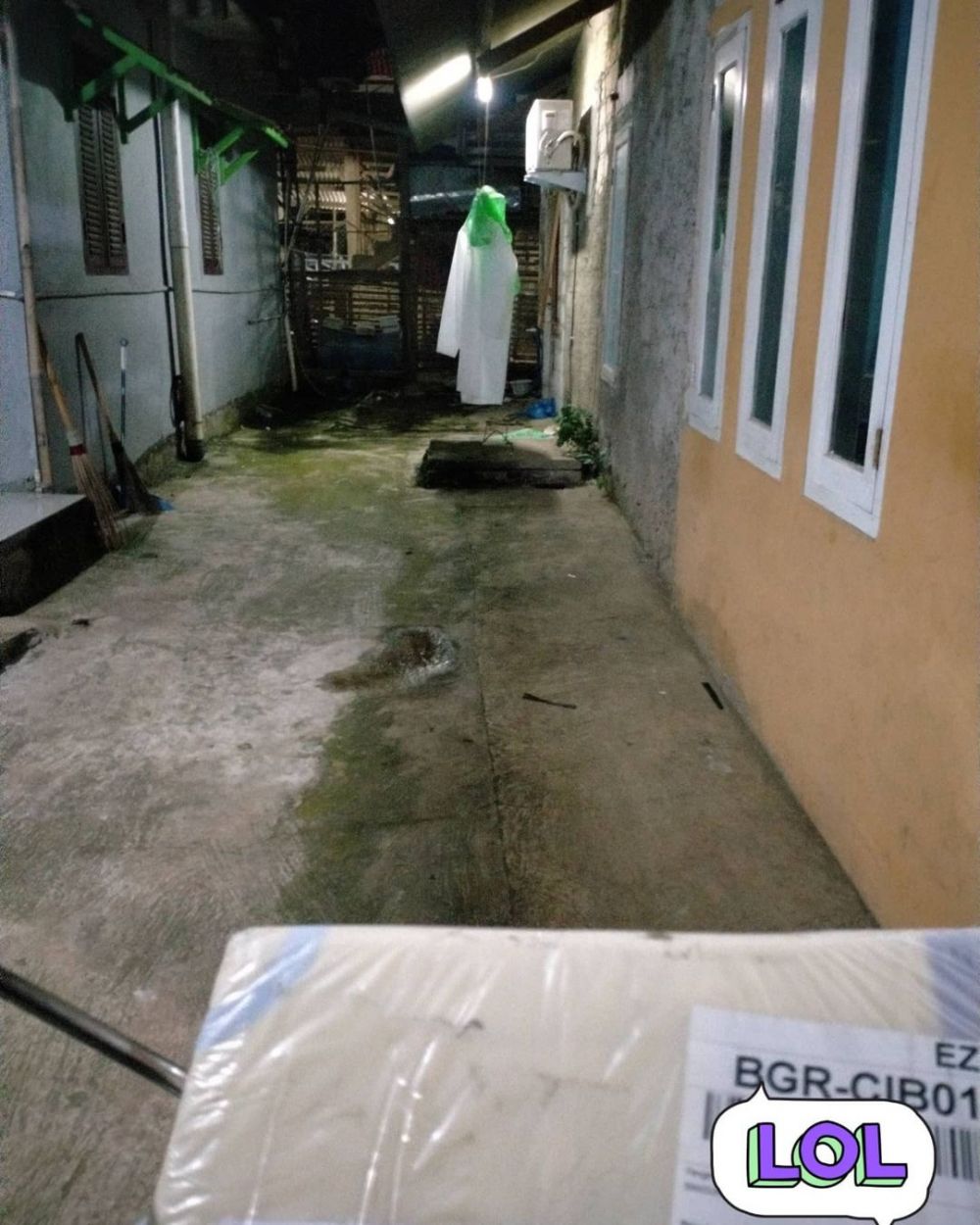 benda kalau di foto pas malam ngagetin © berbagai sumber