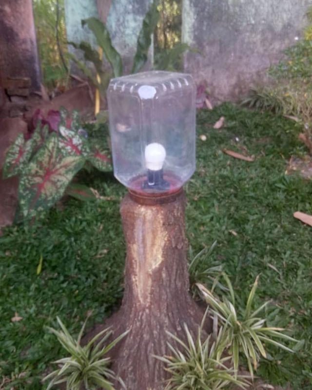 Desain nyeleneh lampu Berbagai sumber Desain nyeleneh lampu Berbagai sumber