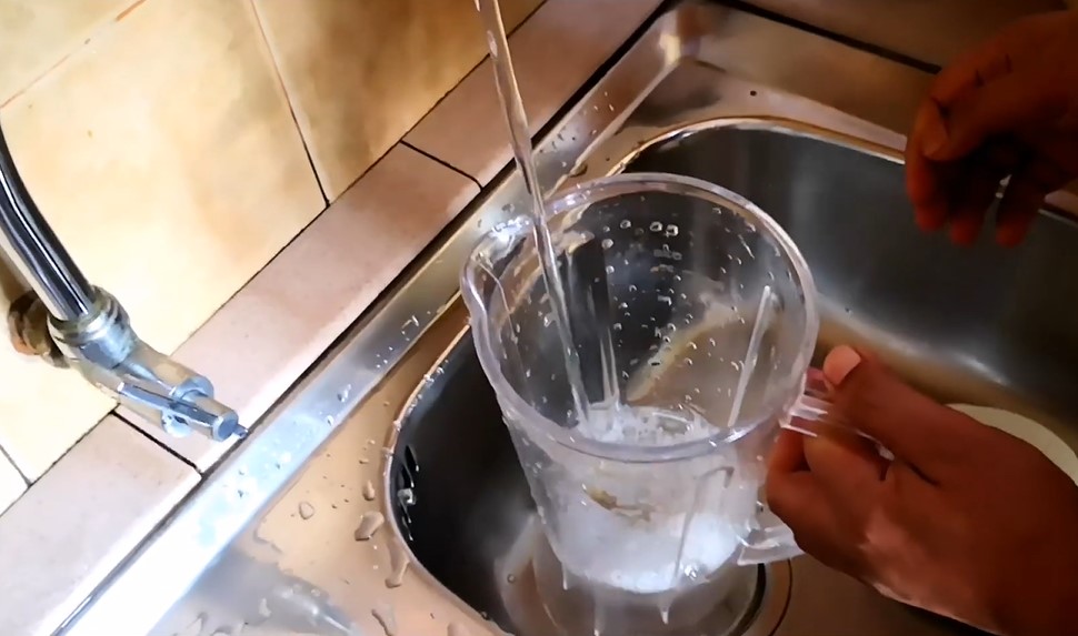 Trik menghilangkan bau tak sedap pada blender, mudah dilakukan