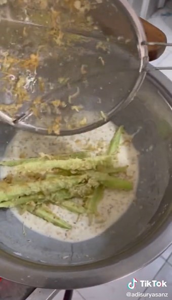 5 Cara bikin tempura dari batang brokoli, renyah, gurih, dan praktis