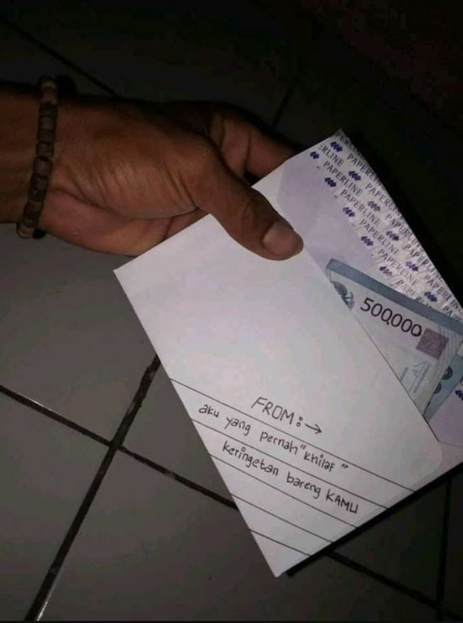 pesan tersembunyi isinya ada-ada aja © berbagai sumber pesan tersembunyi isinya ada-ada aja © berbagai sumber