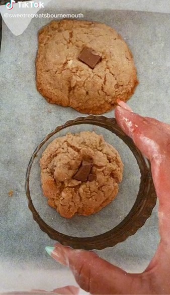 Trik agar cookies bulat sempurna usai dipanggang, auto jadi rapi