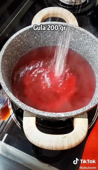 Tak banyak yang tahu, ini 5 cara bikin minuman dari kulit buah naga