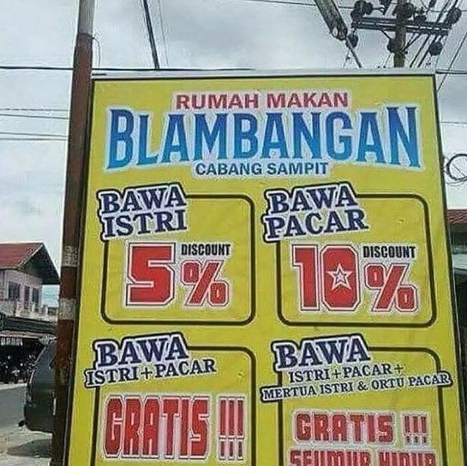 tawarkan promo di spanduk toko © berbagai sumber tawarkan promo di spanduk toko © berbagai sumber