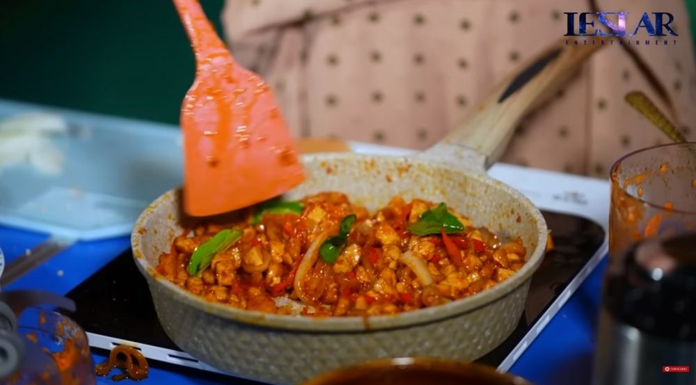 10 Masakan serba cepat ala Lesty Kejora, cocok buat menu harian