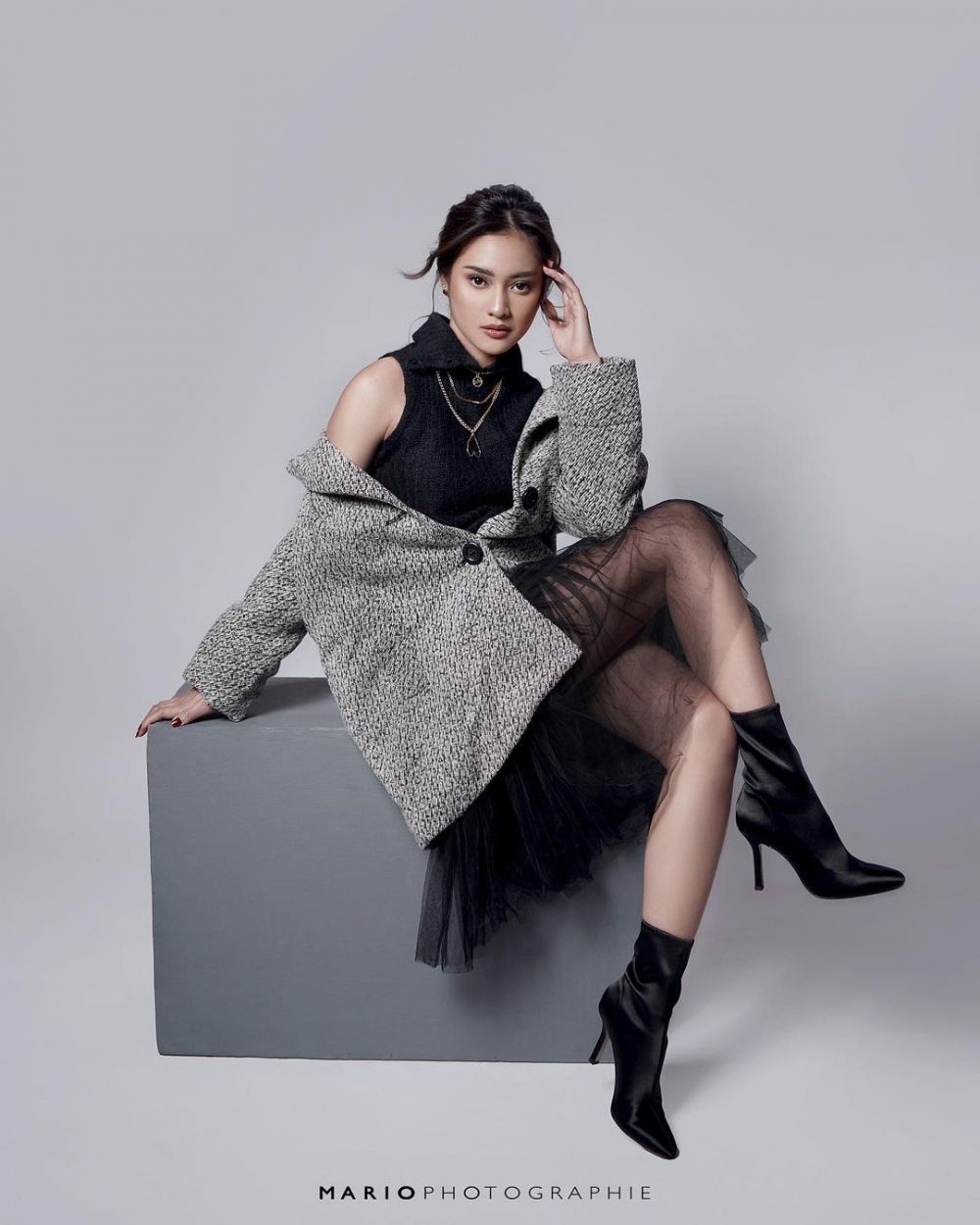 Devina Kirana terseret konflik Rizky Billar-Lesty Kejora © berbagai sumber