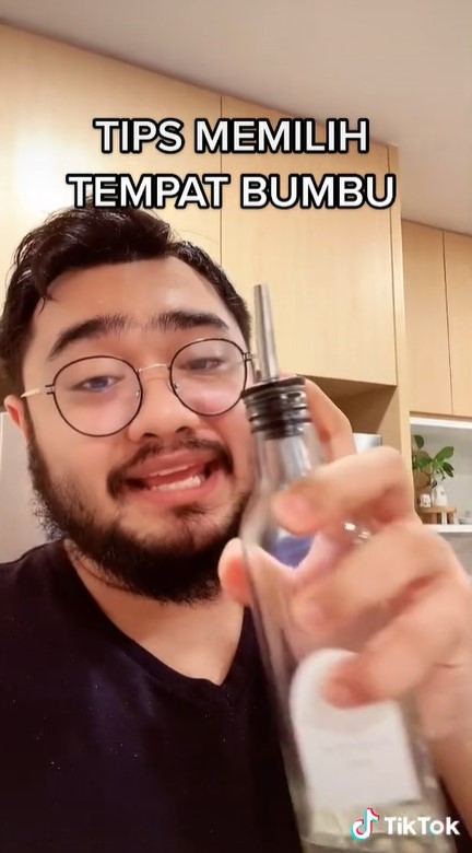 Trik memilih tempat bumbu dapur agar lebih mudah digunakan dan rapi