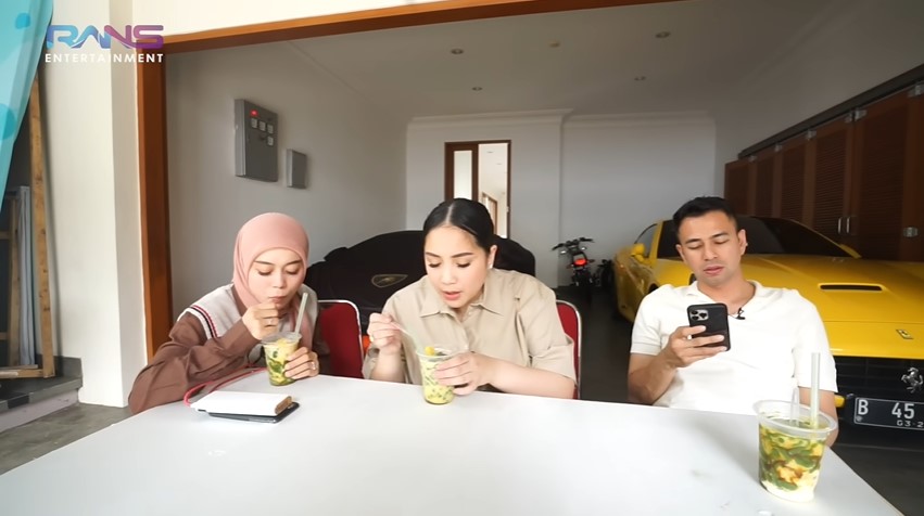 10 Menu kulineran Lesty Kejora, bikin nostalgia jajanan jadul