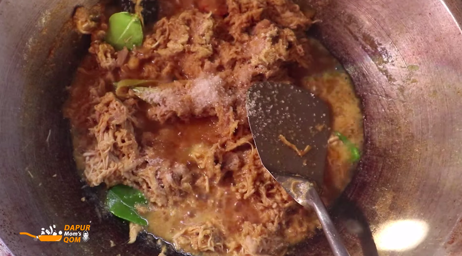 5 Trik bikin abon ayam ala rumahan yang kering, gurih dan tanpa minyak