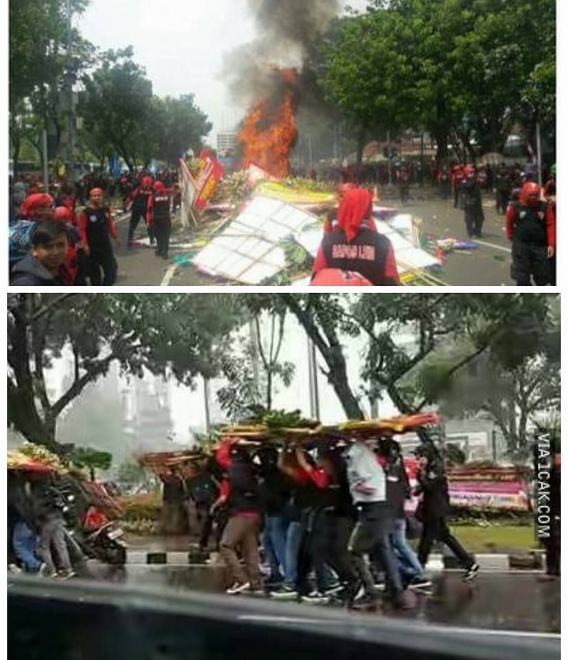 Kelakuan kocak orang saat berteduh Berbagai sumber