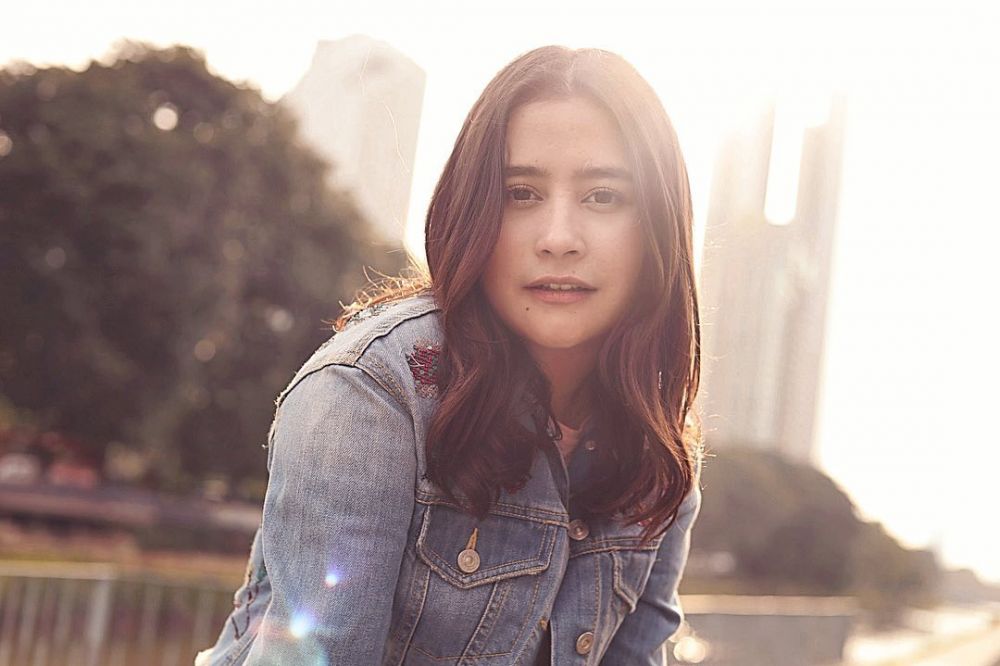 kisah perjalanan karier Prilly Latuconsina © 2022 Instagram kisah perjalanan karier Prilly Latuconsina © 2022 Instagram
