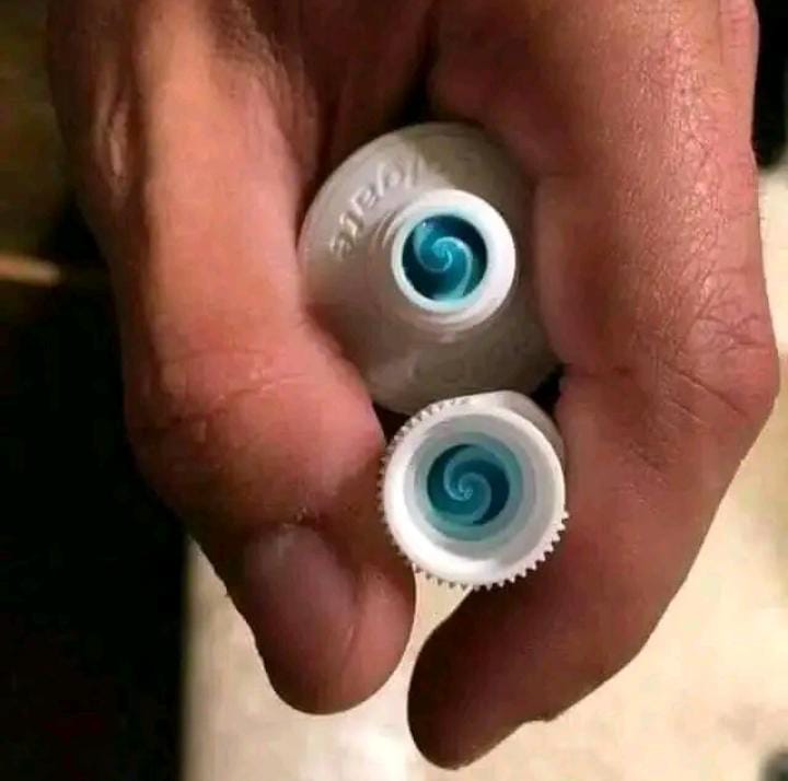 benda terlihat rapi dan sempurna © 2022 berbagai sumber