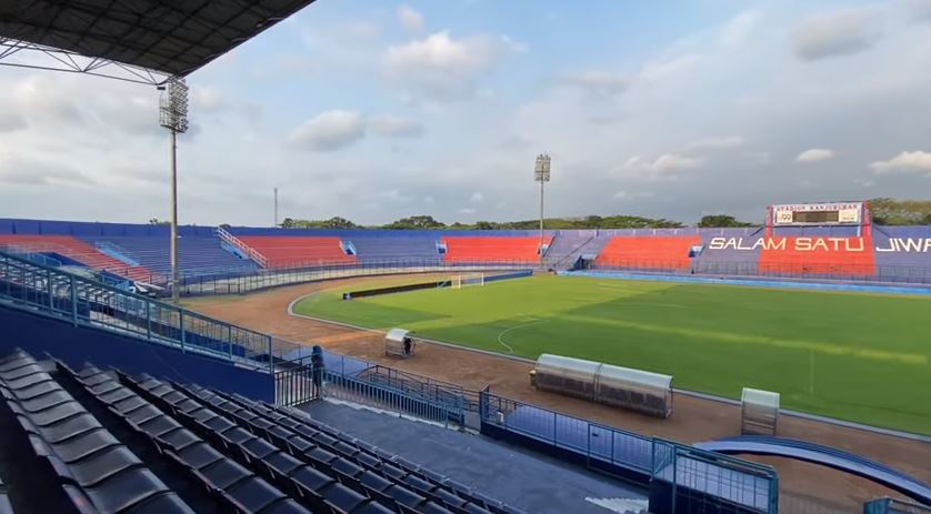 penampakan stadion Kanjuruhan Berbagai sumber