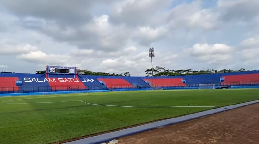 penampakan stadion Kanjuruhan Berbagai sumber