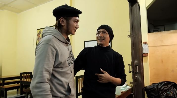 momen pertemuan anji dengan kembaran © YouTube momen pertemuan anji dengan kembaran © YouTube