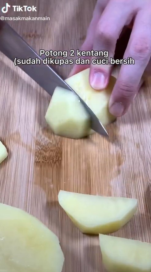 7 Cara membuat potato cubes kopong dan renyah, dijamin bikin nagih