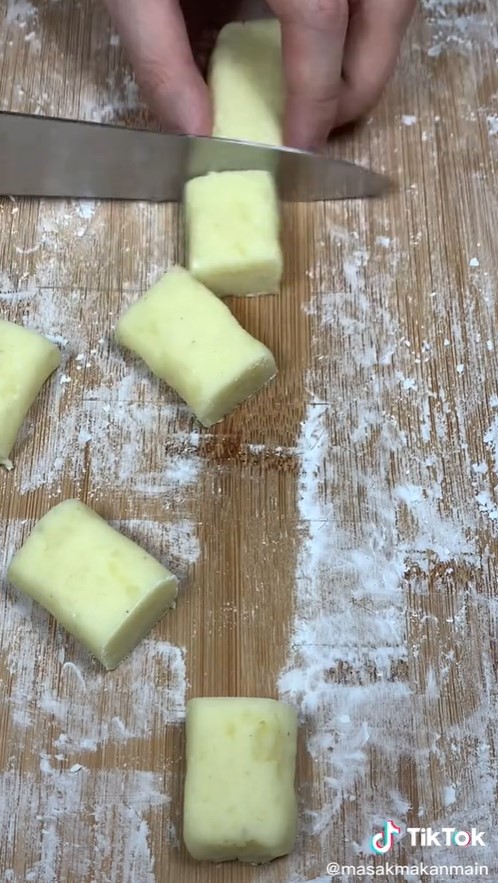 7 Cara membuat potato cubes kopong dan renyah, dijamin bikin nagih