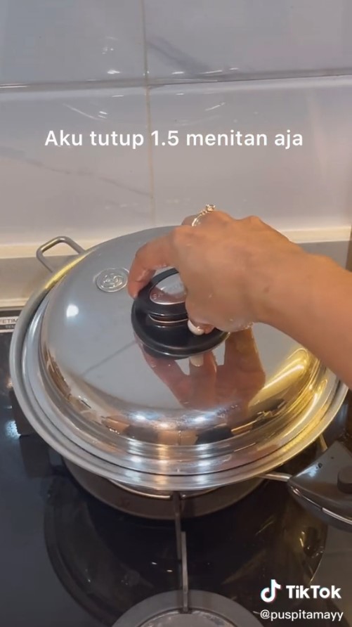 Trik masak di wajan stainless steel agar tidak lengket dan berkerak
