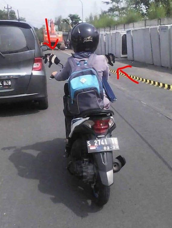 ide nyeleneh pengendara motor © berbagai sumber