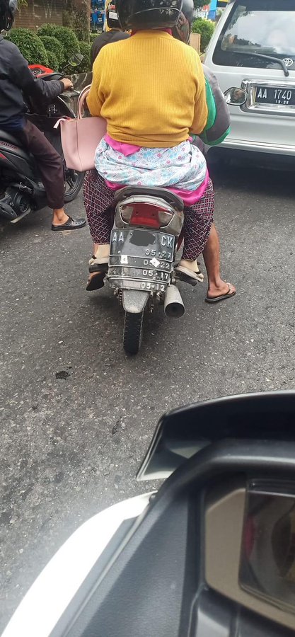 ide nyeleneh pengendara motor © berbagai sumber