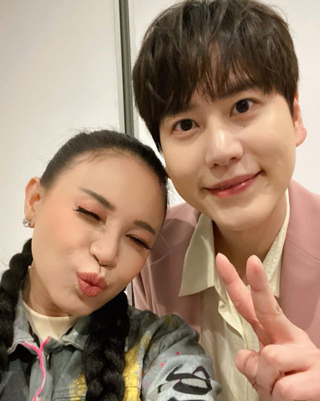  Momen Ivan Gunawan & rossa ketemu Kyuhyun SUJU Berbagai sumber