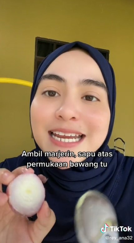 Trik menyimpan sisa potongan bawang bombay, tak layu hingga 4 hari