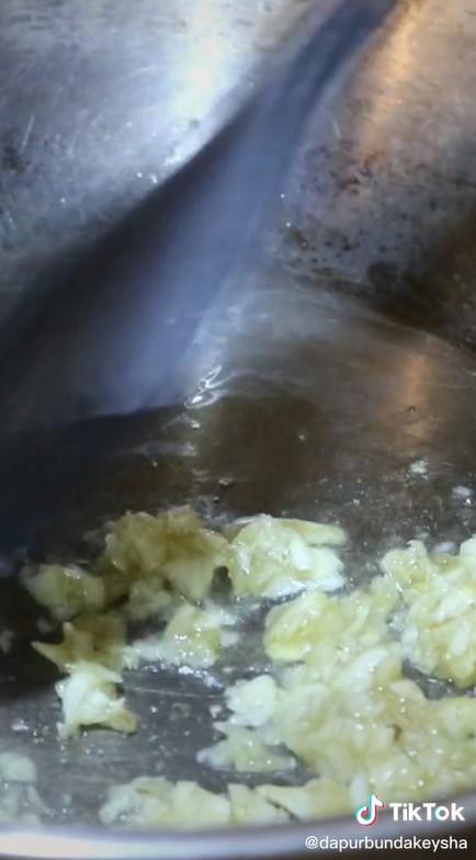 7 Cara mudah membuat kaldu sapi tanpa daging, gurihnya nendang