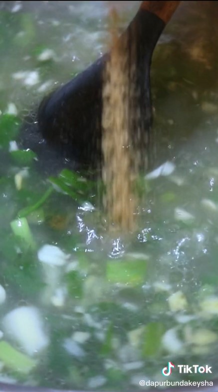 7 Cara mudah membuat kaldu sapi tanpa daging, gurihnya nendang