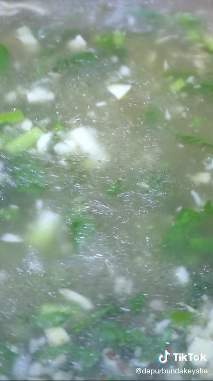 7 Cara mudah membuat kaldu sapi tanpa daging, gurihnya nendang