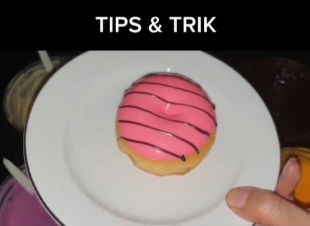 9 Cara menghias donat dengan glaze, hasilnya cantik dan rapi