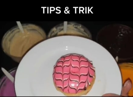 9 Cara menghias donat dengan glaze, hasilnya cantik dan rapi