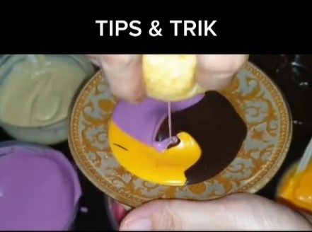 9 Cara menghias donat dengan glaze, hasilnya cantik dan rapi