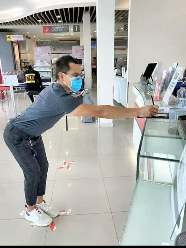 orang kelihatan tertib banget lucu © berbagai sumber orang kelihatan tertib banget lucu © berbagai sumber