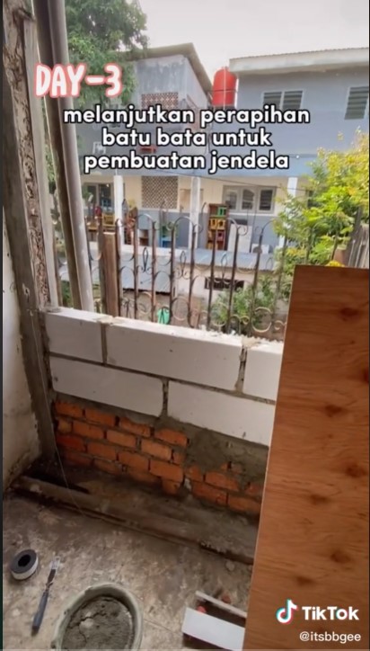 Makeover gudang jadi kamar estetik © TikTok/@itsbbgee