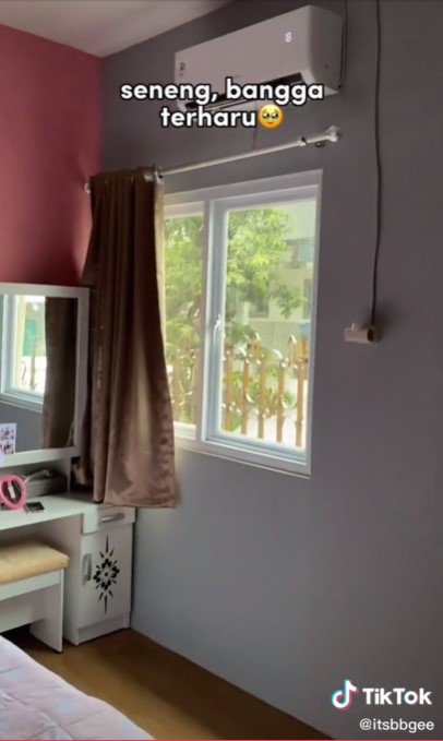 Makeover gudang jadi kamar estetik © TikTok/@itsbbgee