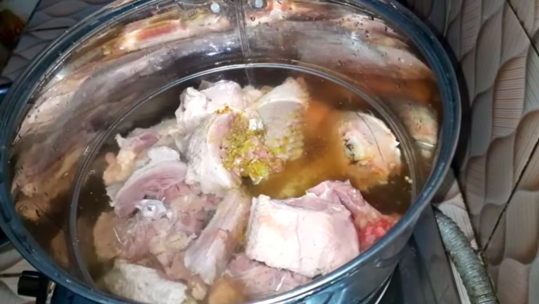 4 Cara sederhana hilangkan bau amis pada daging bebek, antigagal