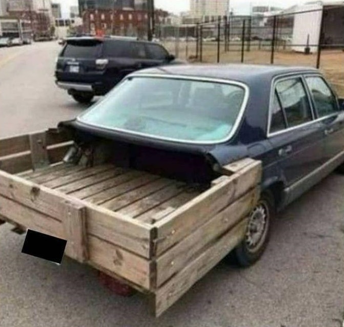 kendaraan diperbaiki pakai kayu nyeleneh © berbagai sumber kendaraan diperbaiki pakai kayu nyeleneh © berbagai sumber